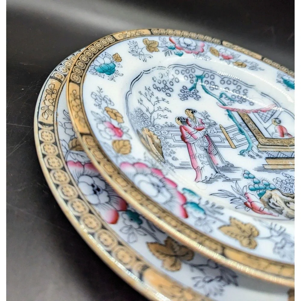 Antique Bates Walker & Co Polychrome Oriental 10.25